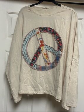 EASEL WHITE  ECRU  NWT  Patch Oversized Top LARGE
